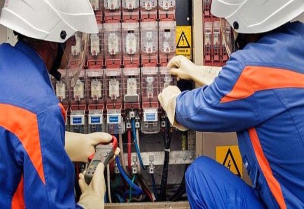 E-Distribuție Muntenia- lucrări de întreținere la rețeaua de energie electrică în județul și Municipiul Giurgiu. Aflați unde, și programul orar de întrerupere a energiei electrice