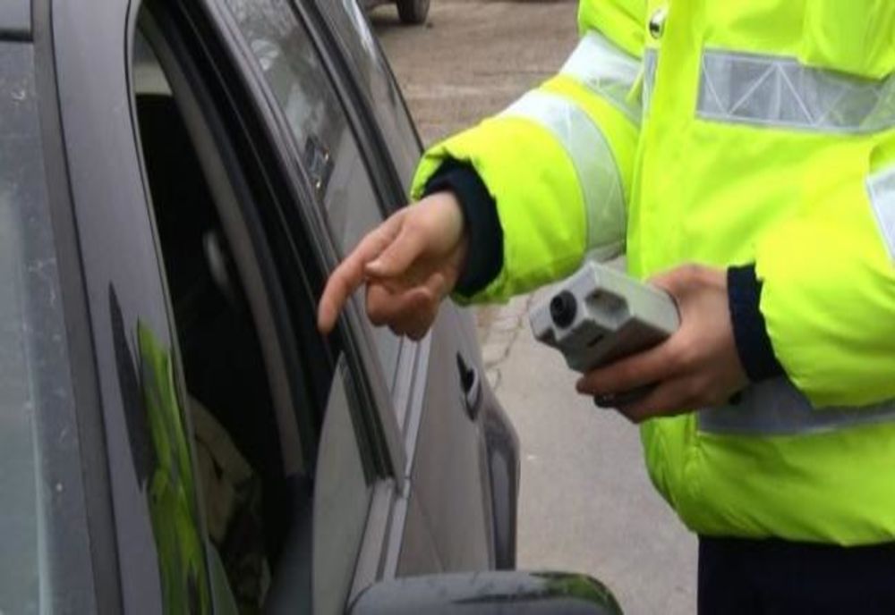 Şofer prins la Giurgiu în timp ce conducea sub influenţa drogurilor