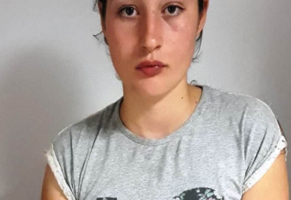 O fată de 14 ani, a dispărut de la domiciliu