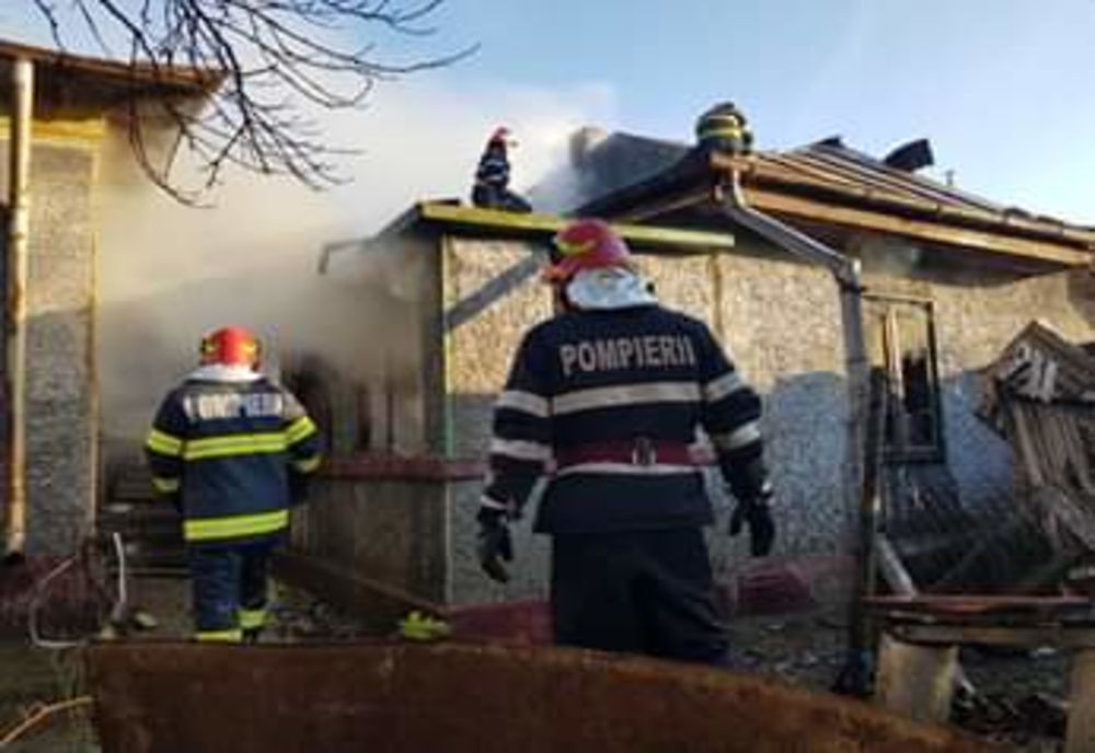 Bătrână cu arsuri la nivelul feței și membrelor, în urma unui incendiu