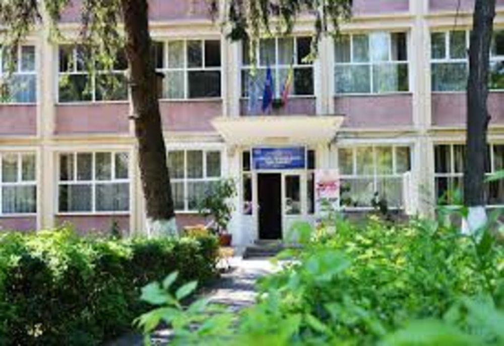 Gripa închide școli. Un liceu din Giurgiu anunță că își suspendă cursurile pentru o zi