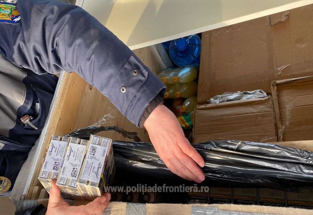 Ţigări ascunse într-un spațiu confecționat artizanal într-o remorcă, descoperite de poliţiştii de frontieră în Punctul de Trecere a Frontierei Giurgiu