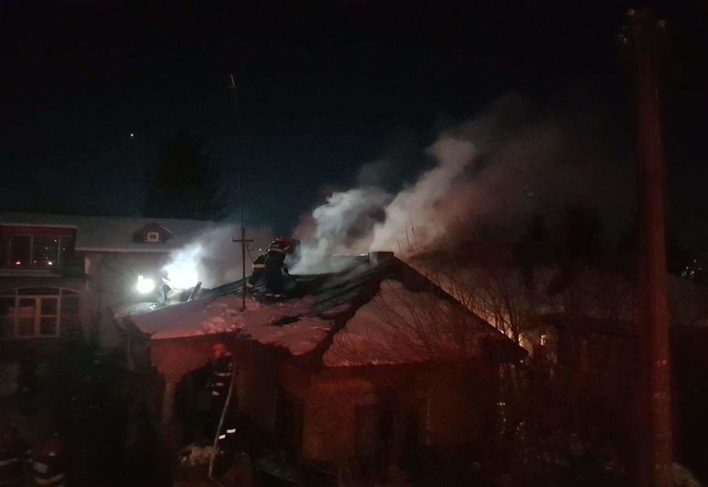 Incendiu violent în Bolintin Vale. Un bărbat a suferit arsuri pe 50% din suprafața corpului 