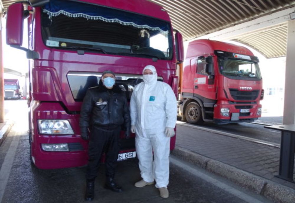 200 de viziere donate polițiștilor de frontieră giurgiuveni