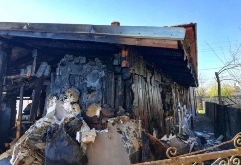 Incendiu izbucnit la o casă din localitatea Slobozia