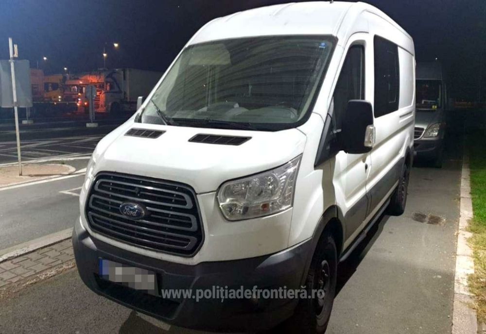 Microbuz căutat de autoritățile din Germania, descoperit la Vama Giurgiu