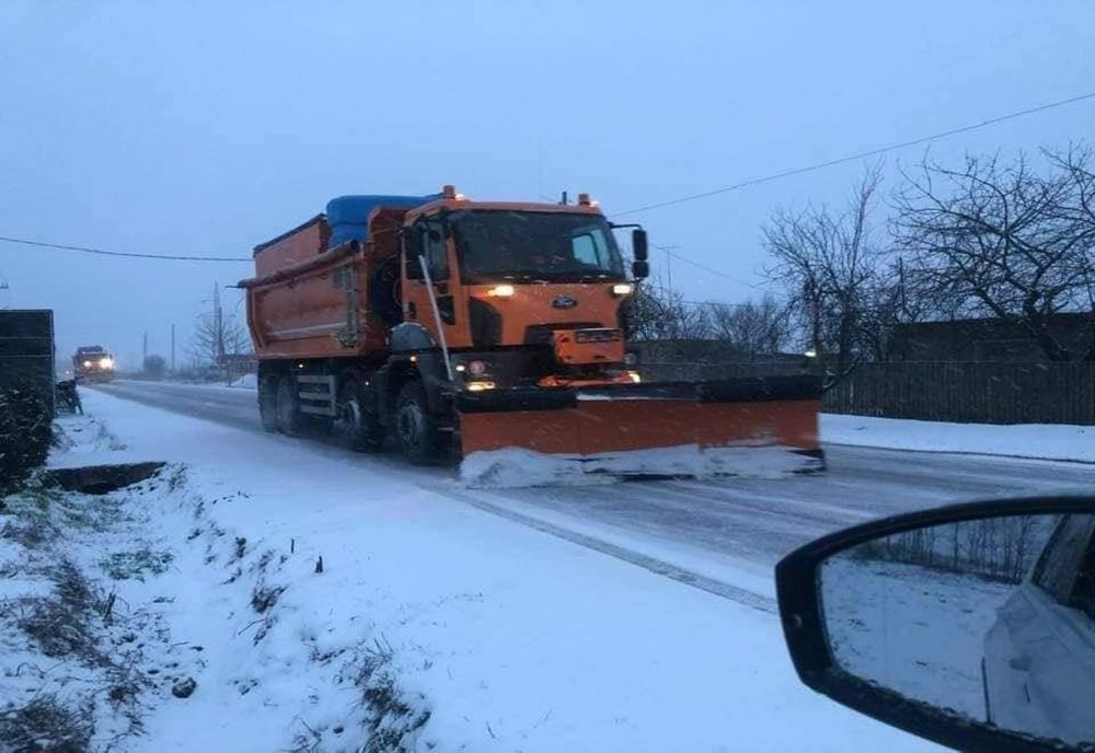 Drumarii au început deszăpezirea în județul Giurgiu. Unde și cum se acționează 