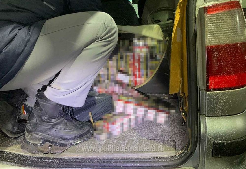 Peste 1.200 pachete cu țigări de contrabandă, găsite ascunse în autoturismul unui bulgar, la Vama Giurgiu