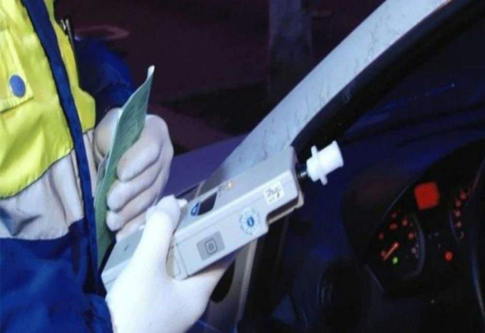Tânăr de 18 ani, din Roata, depistat în trafic sub influența alcoolului și fără permis