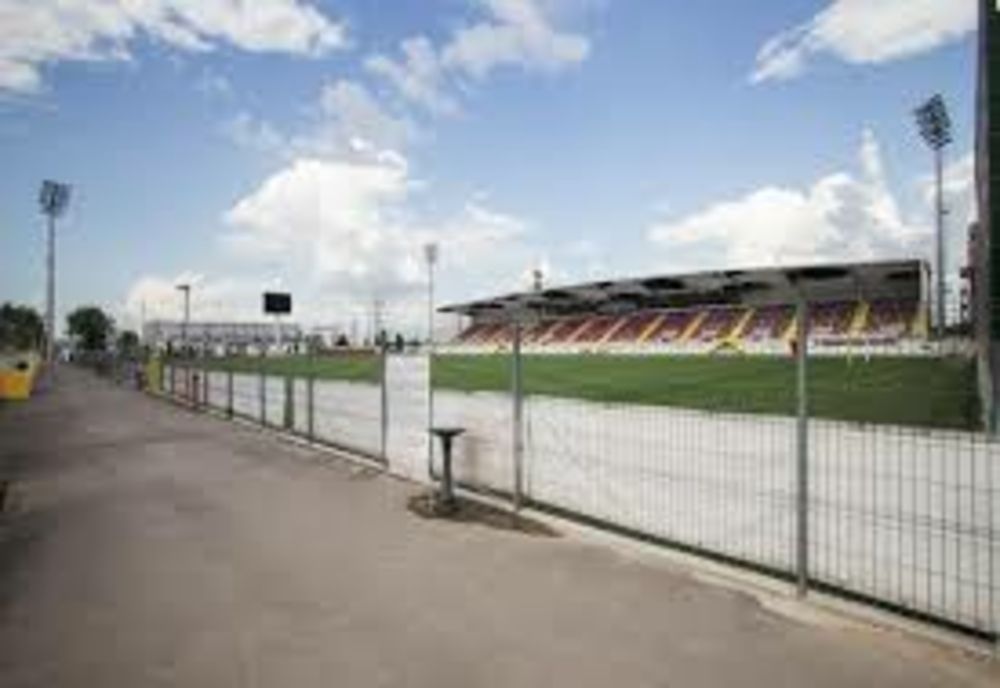 Giurgiuvean prins în flagrant în timp ce fura componente din gardul stadionului Marin Anastasovici