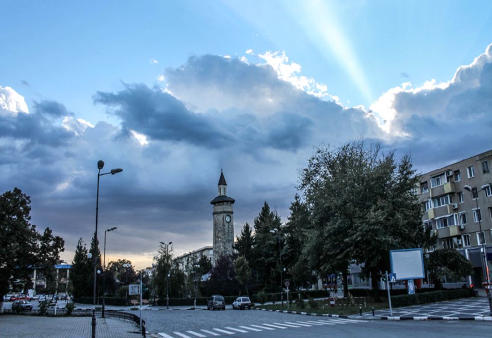 Elevii de clasa a VIII-a din Giurgiu, premiați pentru cele mai bune eseuri despre orașul lor