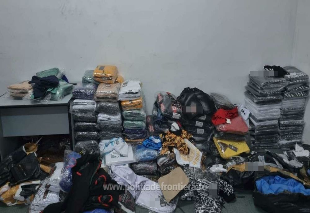 Bunuri contrafăcute, estimate la 96.850 lei, descoperite la PTF Giurgiu