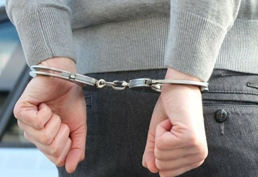 Bărbat reţinut pentru săvărşirea  unor infracţiuni la regimul rutier