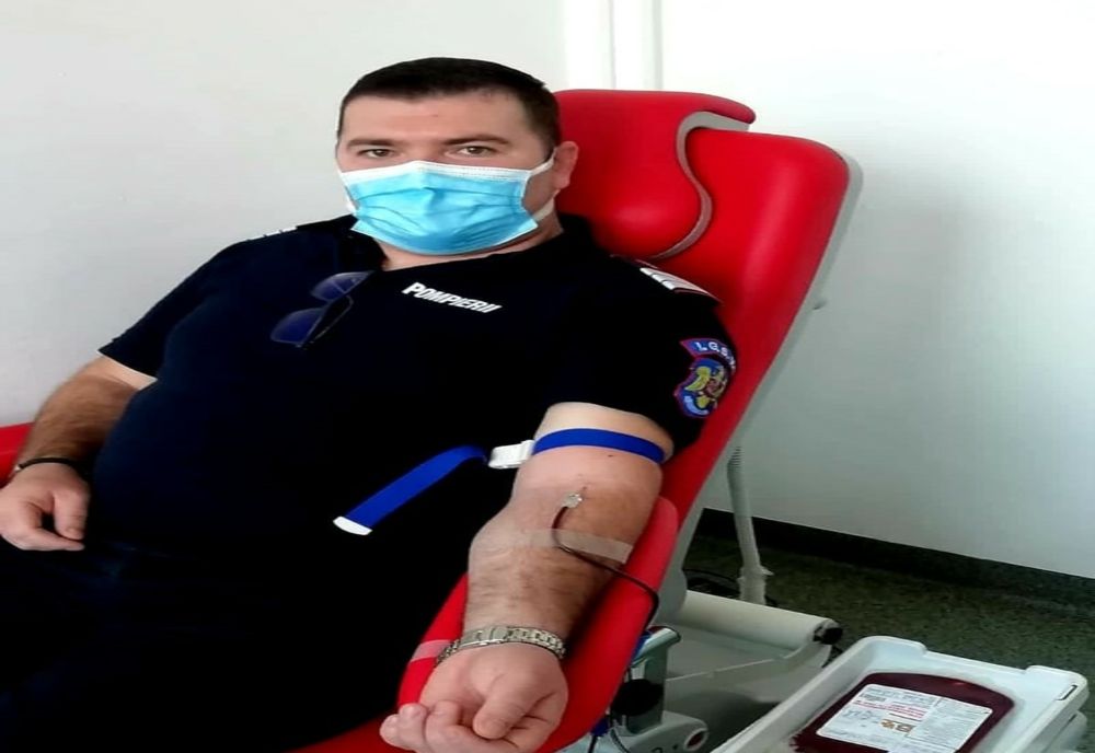 Pompierii giurgiuveni donează sânge pentru salvarea vieților celor bolnavi!