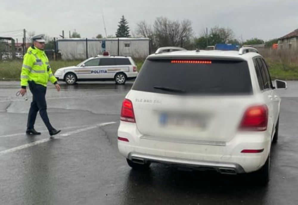 Giurgiu. Prins în trafic, la volanul unui autoturism, deşi avea acest drept suspendat 