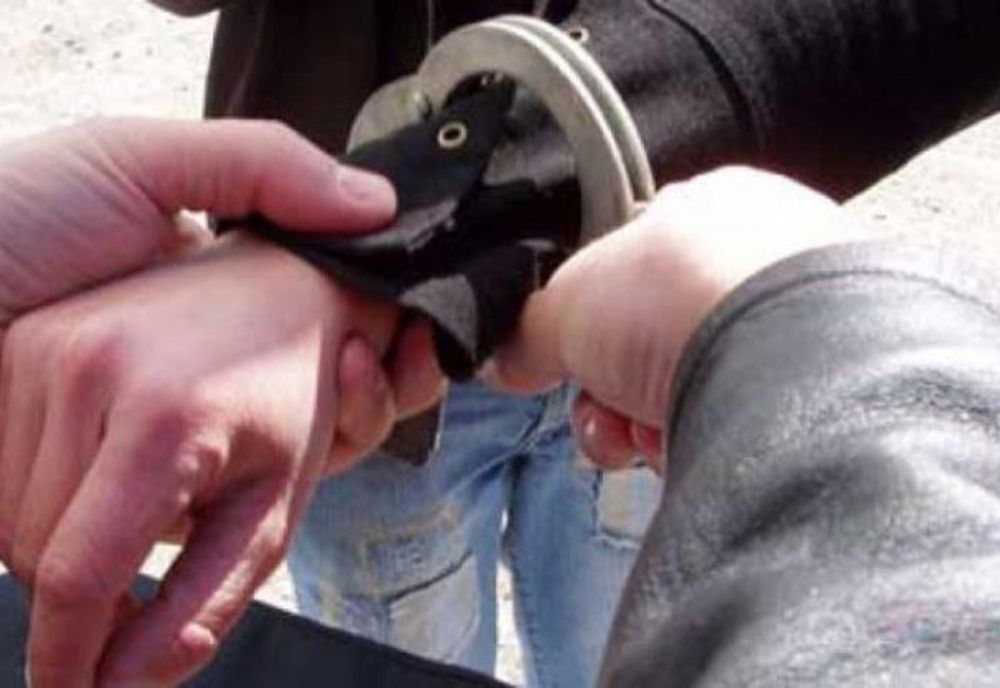 Mandat de executare a pedepsei cu închisoarea pus în alicare de poliţiştii giurgiuveni