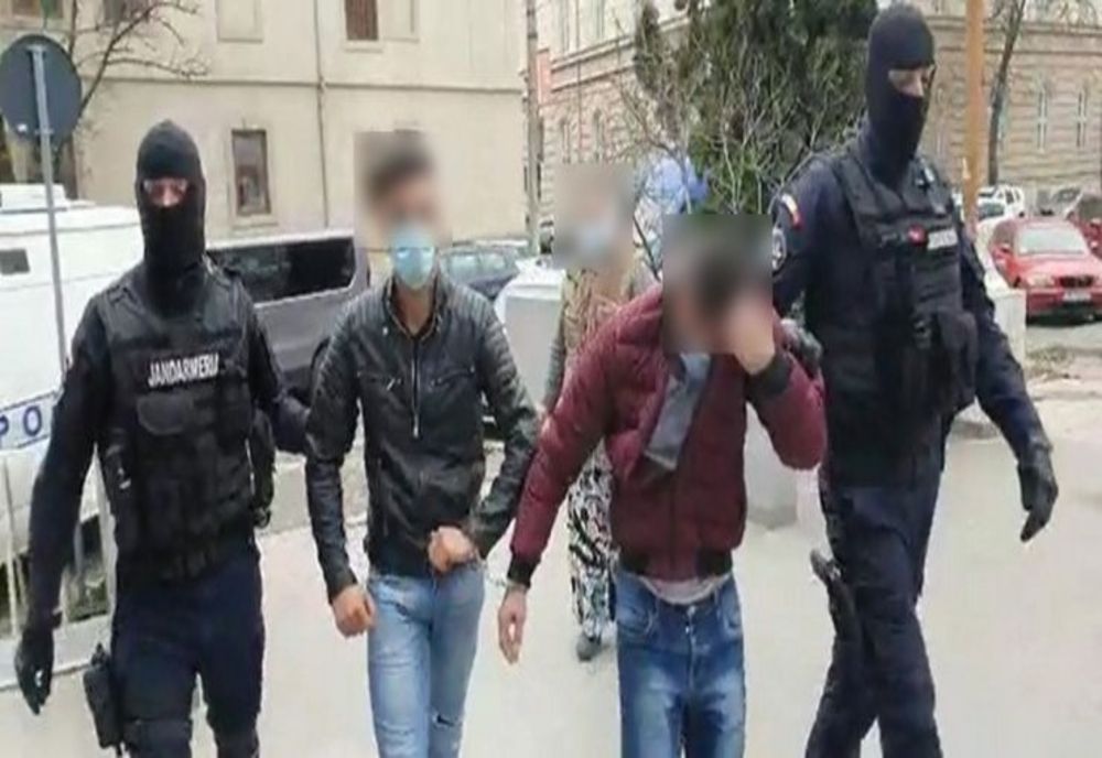 Giurgiu. Patru bărbaţi arestaţi preventiv, după ce au incendiat deşeuri pentru extragerea cuprului