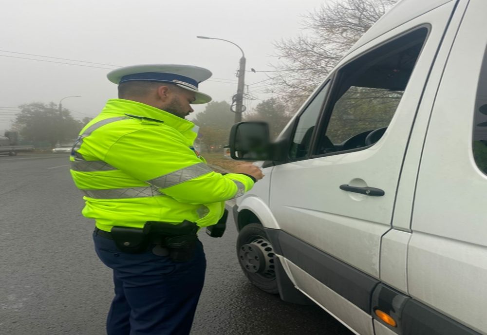 Giurgiu. Microbuzele de călători, la control! Ce au descoperit poliţiştii