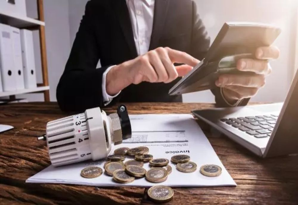 Companiile din energie nu mai vor plafonarea prețurilor: „Formula de calcul trebuie să reflecte în mod corect evoluţiile pieţei”