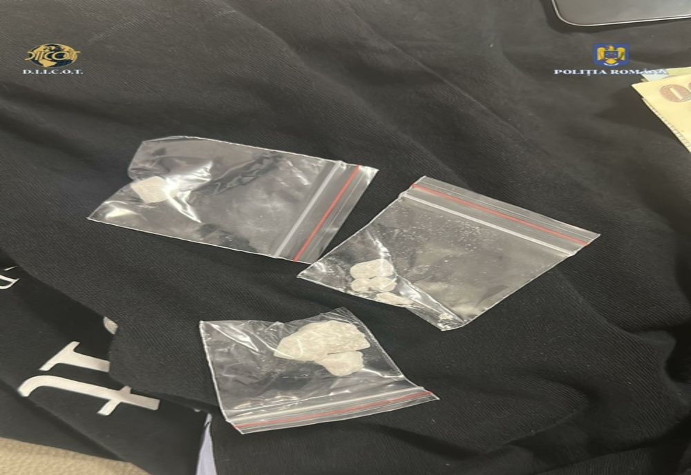 Percheziții în mai multe județe, într-un dosar penal de trafic de droguri de mare risc