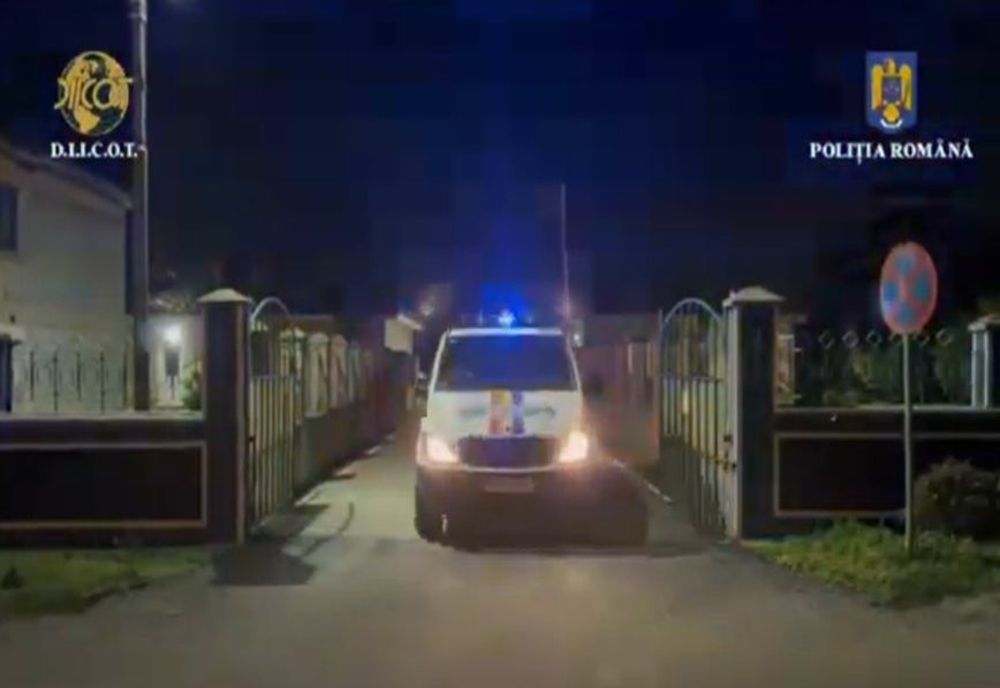 VIDEO Percheziții în 14 județe, într-un dosar de contrabandă cu țigări