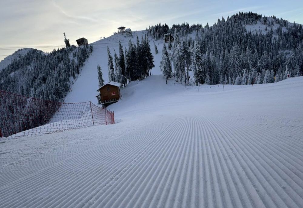 SE SCHIAZĂ ÎN CONDIȚII BUNE ÎN POIANA BRAȘOV