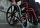 Bani mai mulți pentru asistenții adulților cu handicap