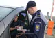 Polițiștii de frontieră giurgiuveni pot cere unei persoane legitimate să țină mâinile la vedere. Vezi de ce