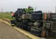 Un TIR încărcat cu plăci OSB s-a răsturnat pe DN 5