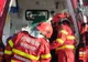 O fetiță de 4 ani a fost transportată la spital după ce și-a introdus o mărgea în nas 