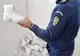 99 perechi de pantofi tip sport, contrafăcuţi, descoperiţi în cala unui autocar la P.T.F. Giurgiu