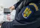 Parfumuri şi haine contrafăcute, estimate la 80.000 lei, descoperite la PTF Giurgiu