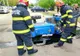 Impact între un tractor pentru grădină şi un autoturism, la Dobreni. Două persoane au fost rănite