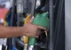 Prețurile carburanților au EXPLODAT din nou. Compensarea de 50 de bani, aproape anihilată de scumpiri