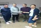 Doi tineri din Giurgiu au cerut ajutorul jandarmilor, după ce au găsit un telefon mobil şi un card bancar uitat pe o bancă. Bunurile au fost înapoiate proprietarului