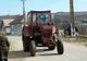 Conducea un utilaj agricol pe drumul public cu permisul suspendat