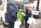 Produse alimentare donate de o fundaţie din Bucureşti pentru copiii din centrele de tip familial din Giurgiu
