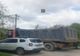 Giurgiu. Autoutilitară plină cu deşeuri din construcţii, confiscată în timpul unei razii a poliţiştilor în Mihăileşti